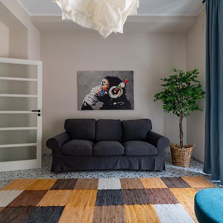 L'Affaccio Sulla Piazza Apartment Авецано Екстериор снимка