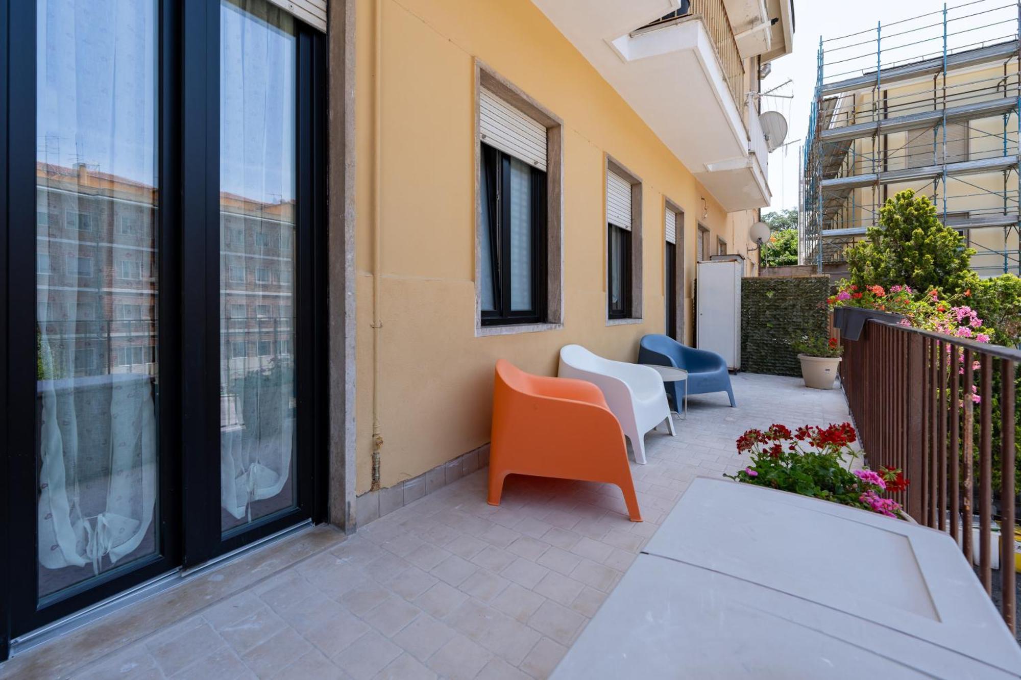 L'Affaccio Sulla Piazza Apartment Авецано Екстериор снимка