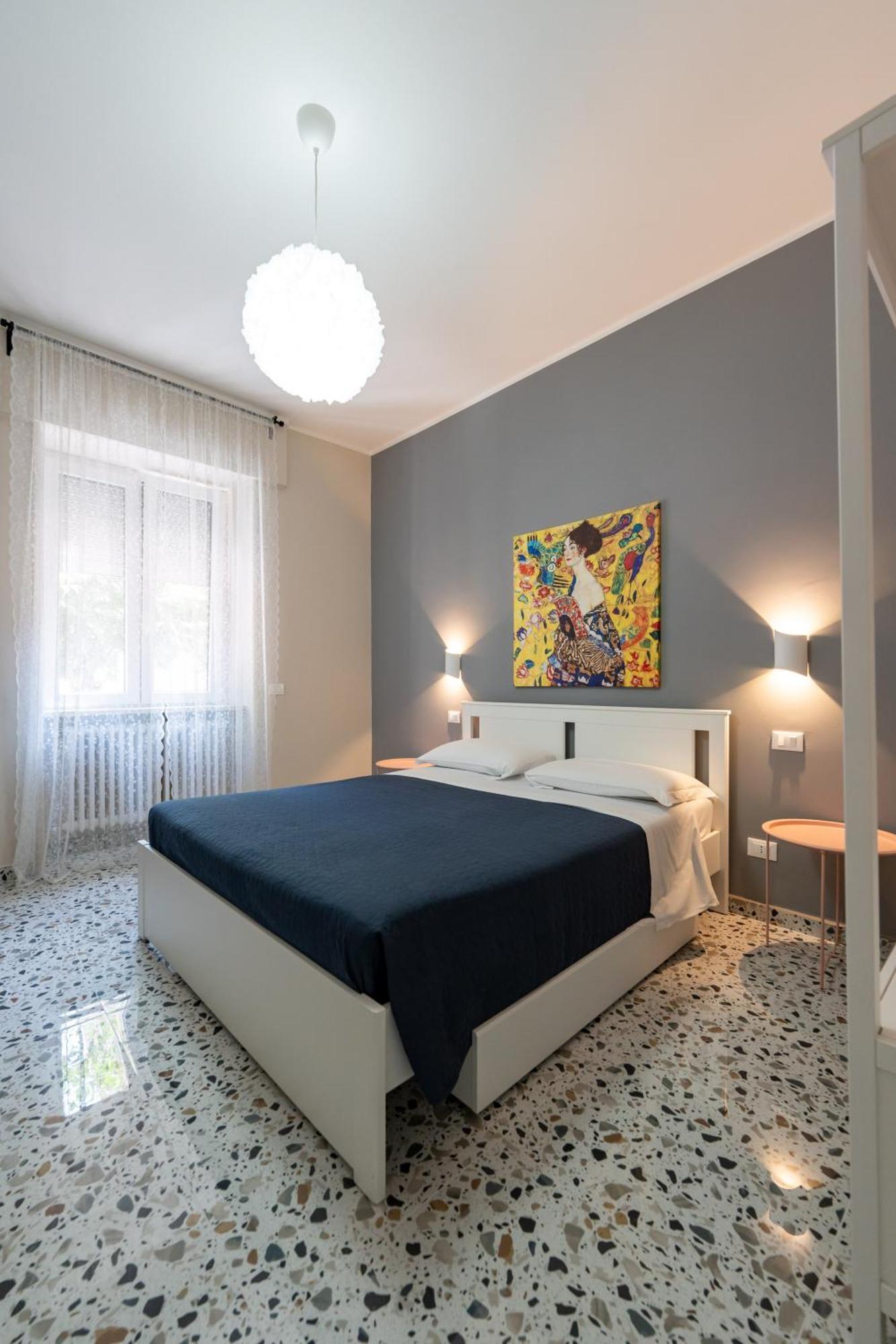 L'Affaccio Sulla Piazza Apartment Авецано Екстериор снимка