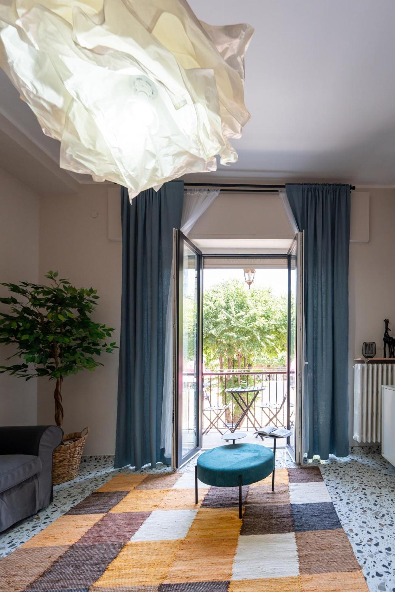 L'Affaccio Sulla Piazza Apartment Авецано Екстериор снимка