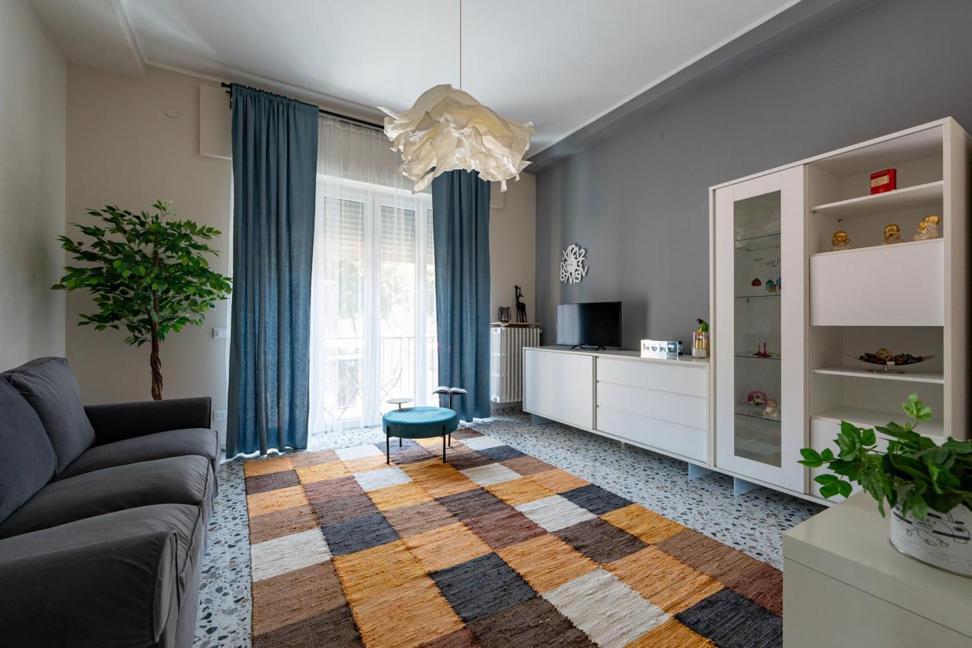 L'Affaccio Sulla Piazza Apartment Авецано Екстериор снимка